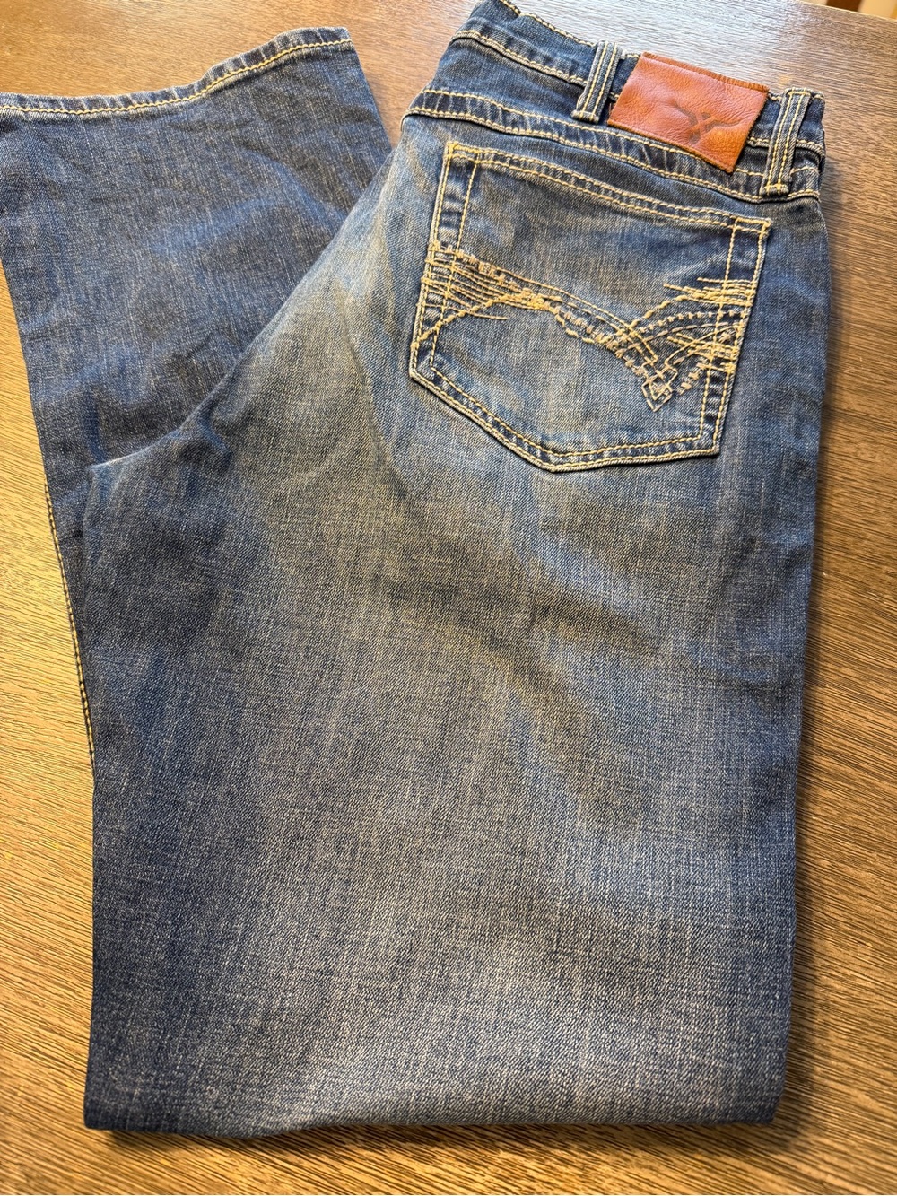 Men’s Wrangler 20X. 34x32. Very nice condition! $30. B132.